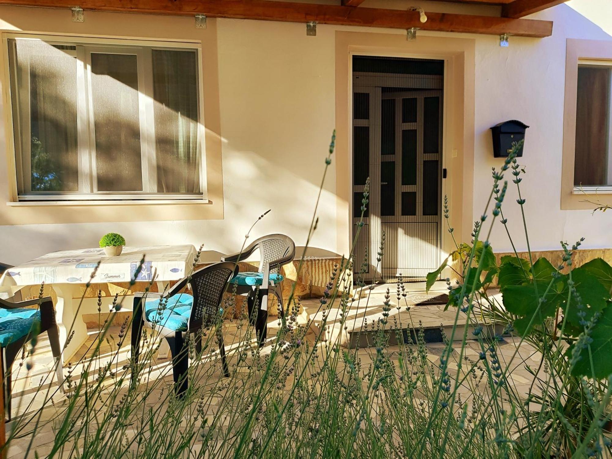 Apartman Daniel With Free Parking Mundanije Exterior photo